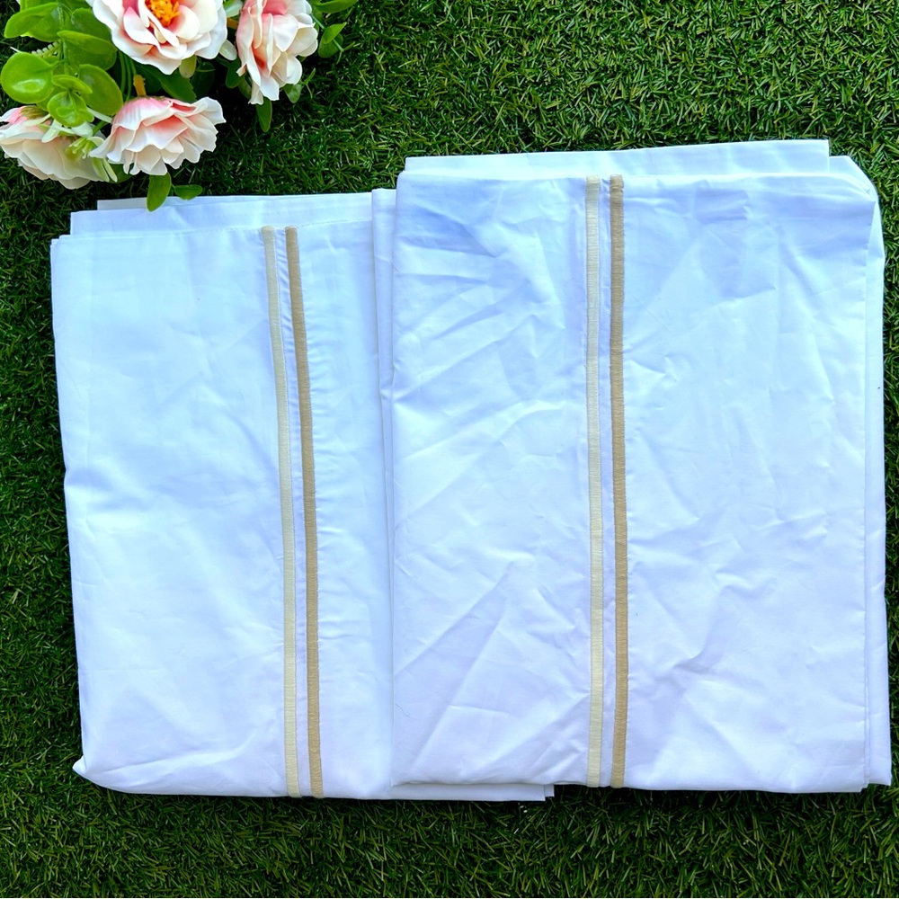 MATOUK White Pillowcases champagne detail standard pillowcase set of two NWOT - Picture 4 of 9